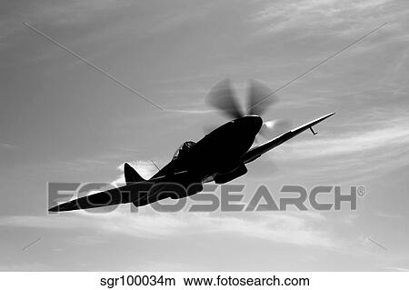 A Supermarine Spitfire Mk-18 in flight. View Large Photo Image Picture - A Supermarine Spitfire Mk-18 in flight.. Fotosearch