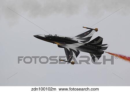 Picture - A T-50 Golden Eagle from the Republic of Korea Air Force Aerobatic Team.. Fotosearch