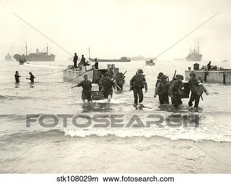 Picture - American Forces landing at Arzew, Algeria during Operation Torch.. Fotosearch