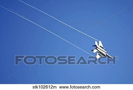 An F-15A Eagle in flight. View Large Photo Image Picture - An F-15A Eagle in flight.. Fotosearch