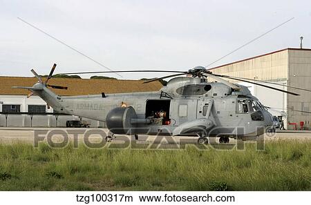 Picture - An SH-3D Sea King Airborne Early Warning helicopter of the Spanish Navy.. Fotosearch