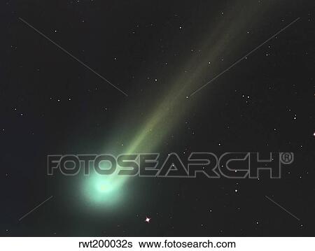 Comet C/2013 R1 Lovejoy View Large Photo Image Stock Photograph - Comet C/2013 R1 Lovejoy. Fotosearch