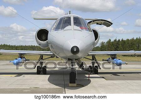 Picture - Jamming pods on a Learjet, Hohn Air Base, Germany.. Fotosearch