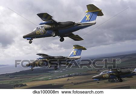 Picture - Saab 105 jet trainers of the Swedish Air Force display team, Team 60.. Fotosearch