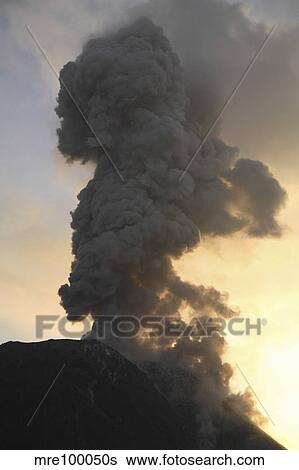 Stock Photograph - Santiaguito eruption, Guatemala.. Fotosearch