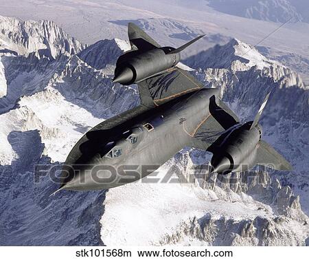 SR-71B Blackbird in flight. View Large Photo Image Picture - SR-71B Blackbird in flight.. Fotosearch