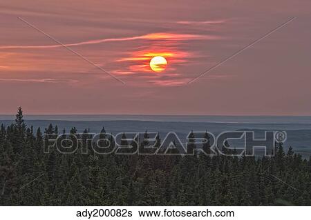 Stock Photograph - Sunset at Horseshoe Canyon, Cypress Hills Interprovincial Park, Alberta, Canada.. Fotosearch