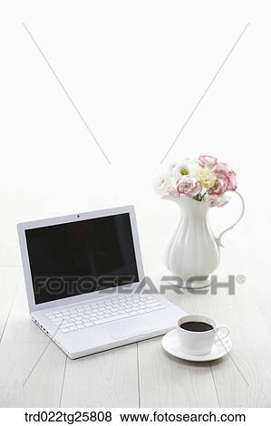 Stock Illustration - coffee break. Fotosearch