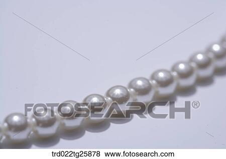 pearl necklace View Large Illustration Stock Illustration - pearl necklace. Fotosearch