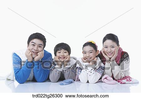 family members cup their chin in their hands View Large Illustration Clipart - family members cup their chin in their hands. Fotosearch