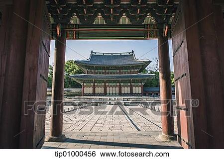 Stock Photograph - a traditional Korean building. Fotosearch