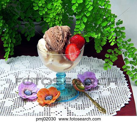 Stock Image - icecream, strawberry, fruits, dairy products, dessert, food. Fotosearch