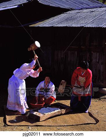 Koreaethnic customs town, ethnic customs town, harvest festival, woman, festival days, Hanbok, person View Large Photo Image Stock Image - Koreaethnic customs town, ethnic customs town, harvest festival, woman, festival days, Hanbok, person. Fotosearch