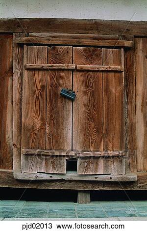 Woonhyunkung, kitchen, door, lock, tree, wooden materials, wooden storeroom View Large Photo Image Stock Image - Woonhyunkung, kitchen, door, lock, tree, wooden materials, wooden storeroom. Fotosearch