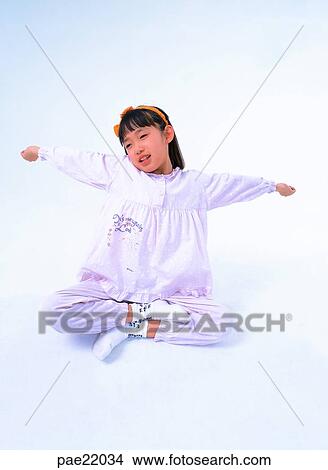 stretch, stretch oneself, Nuki, Oriental, person, people View Large Photo Image Picture - stretch, stretch oneself, Nuki, Oriental, person, people. Fotosearch