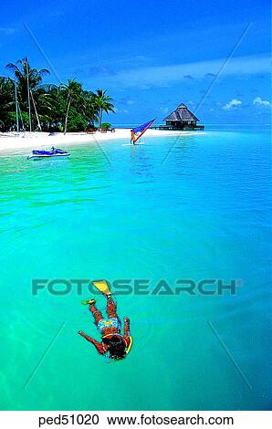 Stock Image - travel place, destination, male prisoner, leisure, leisure, Maldives, sea. Fotosearch
