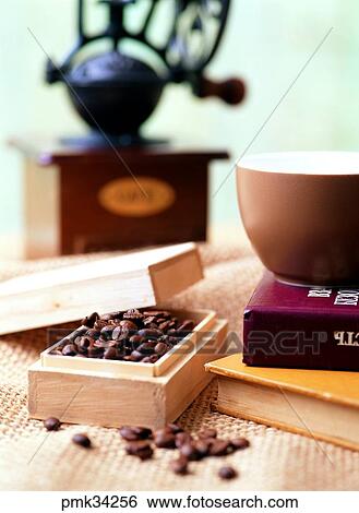 Stock Photograph - coffee, coffee beans, beans, beans, coffee, coffee cup, teacup. Fotosearch