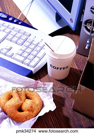 cup, cups, cake, snack, light meals, takeout, papercup View Large Photo Image Picture - cup, cups, cake, snack, light meals, takeout, papercup. Fotosearch