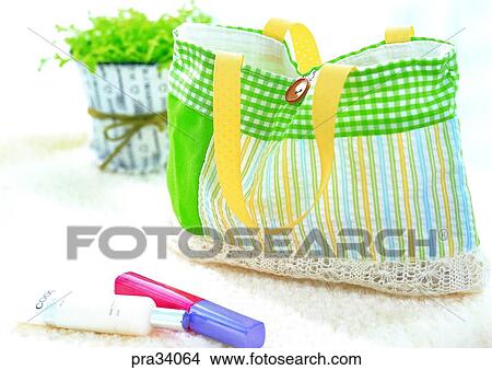 Picture - living, life, flowerpot, plant, plants, vegetation, leaf. Fotosearch