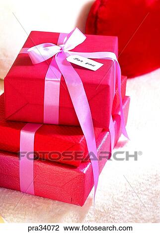 living, life, president, presidents, gift, gifts, wrap View Large Photo Image Stock Image - living, life, president, presidents, gift, gifts, wrap. Fotosearch