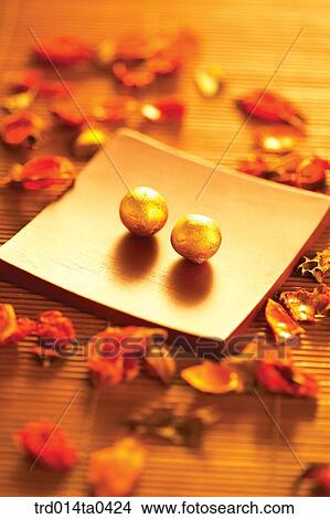 Picture - Oriental medicine, Oriental, Oriental medicine, Oriental culture, treevessel, concept, foot. Fotosearch