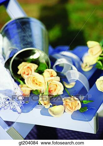 flower, rose, table, desk, fancy goods, goods, fancy View Large Photo Image Picture - flower, rose, table, desk, fancy goods, goods, fancy. Fotosearch