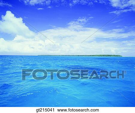 Stock Image - sea, sky, cloud, horizon, horizontal line, outdoor, exterior. Fotosearch