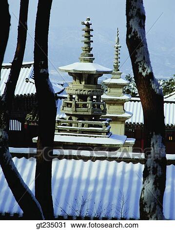 Stock Image - Bulguksa, race, run, winter, snowscape, snow, Sukgatap. Fotosearch