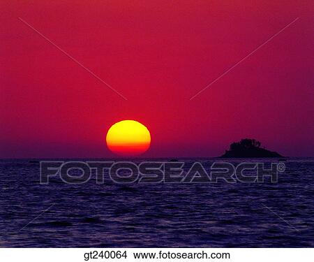 Picture - exterior, outdoor, sunset, night, red sky, sunrise, sunup. Fotosearch