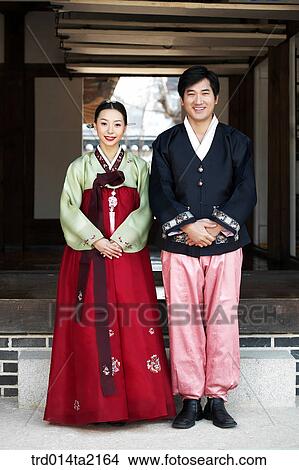 festival day, New Year's Day, Korean clothes, tradition, clothes, harvest festival, outdoor View Large Photo Image Picture - festival day, New Year's Day, Korean clothes, tradition, clothes, harvest festival, outdoor. Fotosearch