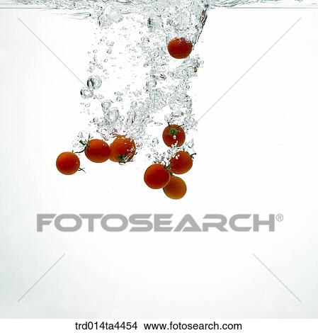 Picture - Tomatoes in water. Fotosearch