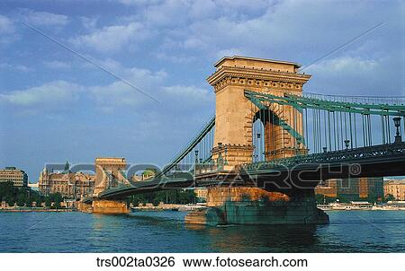 A war memorial tower in Budapest, Hungary View Large Photo Image Stock Photograph - A war memorial tower in Budapest, Hungary. Fotosearch