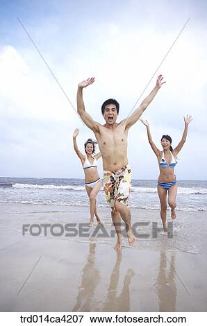 Stock Photo - sky, sea, horizon, summer, holiday, vacation, recreationcenter. Fotosearch