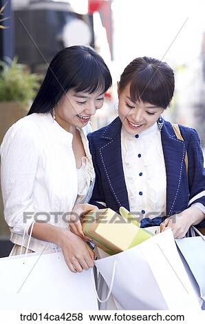 smile, laugh, laughter, shopping, paperbag, shoppingbag, present View Large Photo Image Stock Photo - smile, laugh, laughter, shopping, paperbag, shoppingbag, present. Fotosearch