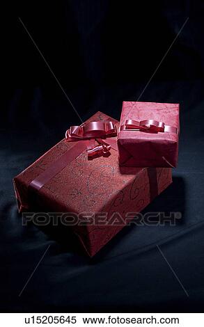 Stock Photography - Gifts. Fotosearch