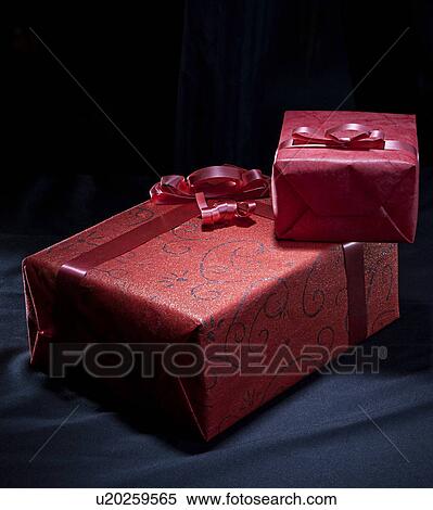 Stock Photography - Gifts. Fotosearch