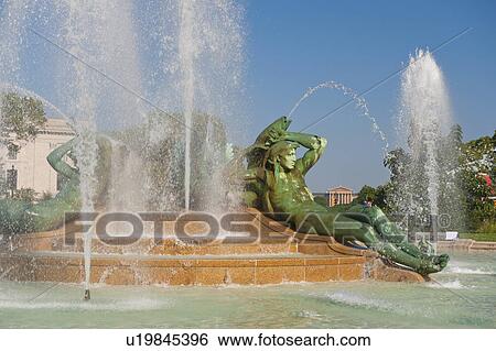 Stock Photograph - Logan Square. Fotosearch
