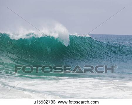 Stock Image - Ocean waves. Fotosearch