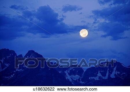 Scenic mountain sunrise View Large Photo Image Stock Image - Scenic mountain sunrise. Fotosearch