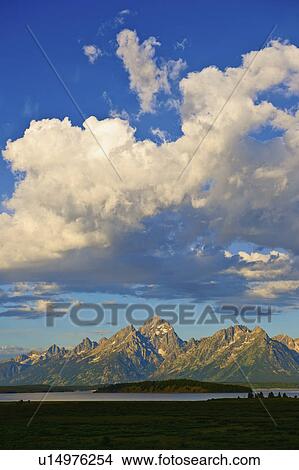 Picture - Scenic mountain view. Fotosearch