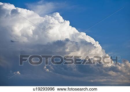 Stock Photograph - Sky and clouds. Fotosearch