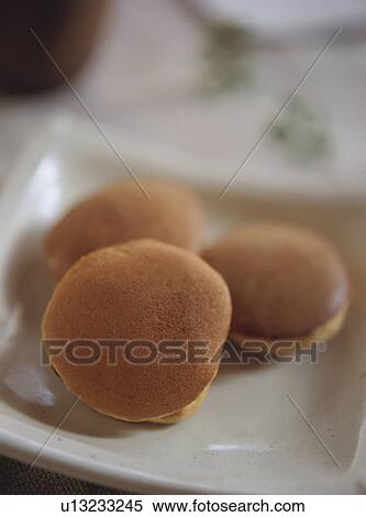 Dorayaki View Large Photo Image Stock Photography - Dorayaki. Fotosearch