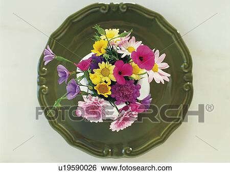 Stock Photograph - Flower arrangement. Fotosearch