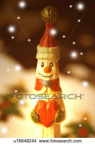 Picture - Wooden snowman. Fotosearch