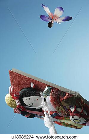 Picture - Battledore and shuttlecock. Fotosearch