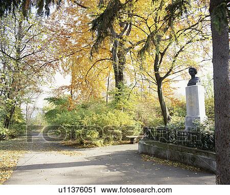 Stock Image - Beethoven bust in a park, Vienna, Austria. Fotosearch