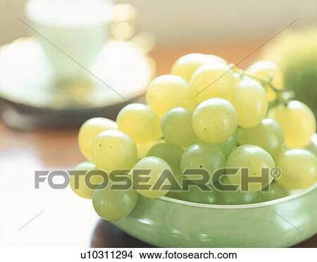 Grapes View Large Photo Image Picture - Grapes. Fotosearch