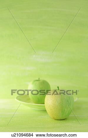 Picture - Green apples. Fotosearch