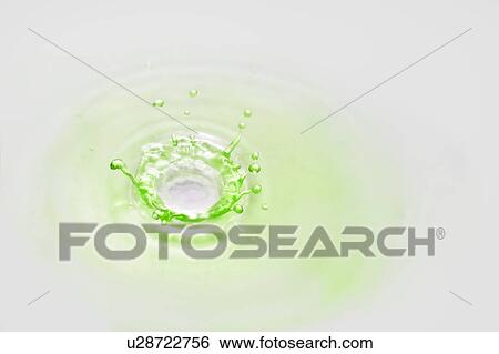 Stock Photograph - Splash crown. Fotosearch