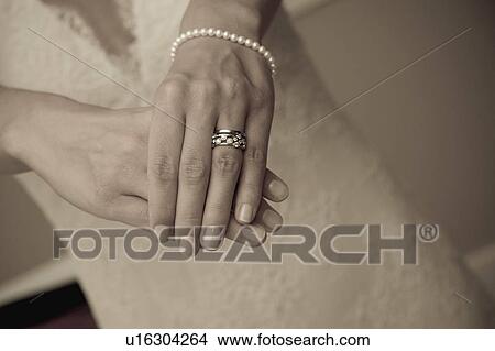 Picture - Bride's hands. Fotosearch